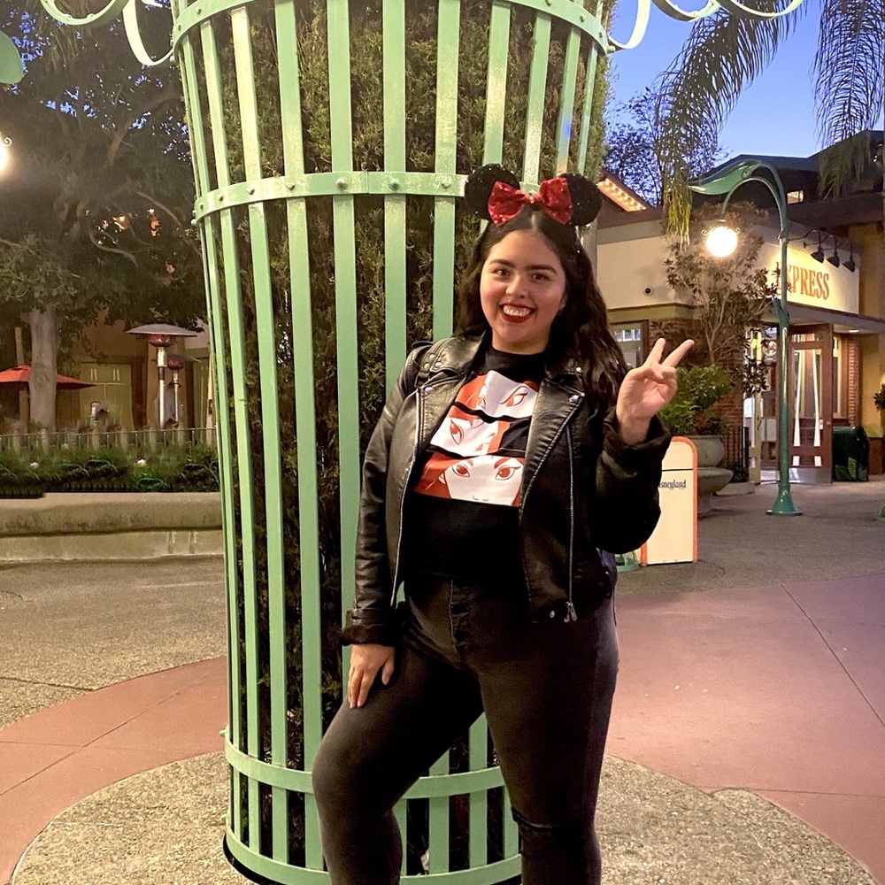 Meet your Posher, Alejandra